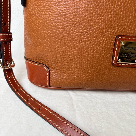 Dooney & Bourke Pebbled Leather Cognac Camel Tan Brown Crossbody Bag Purse - Picture 4 of 16